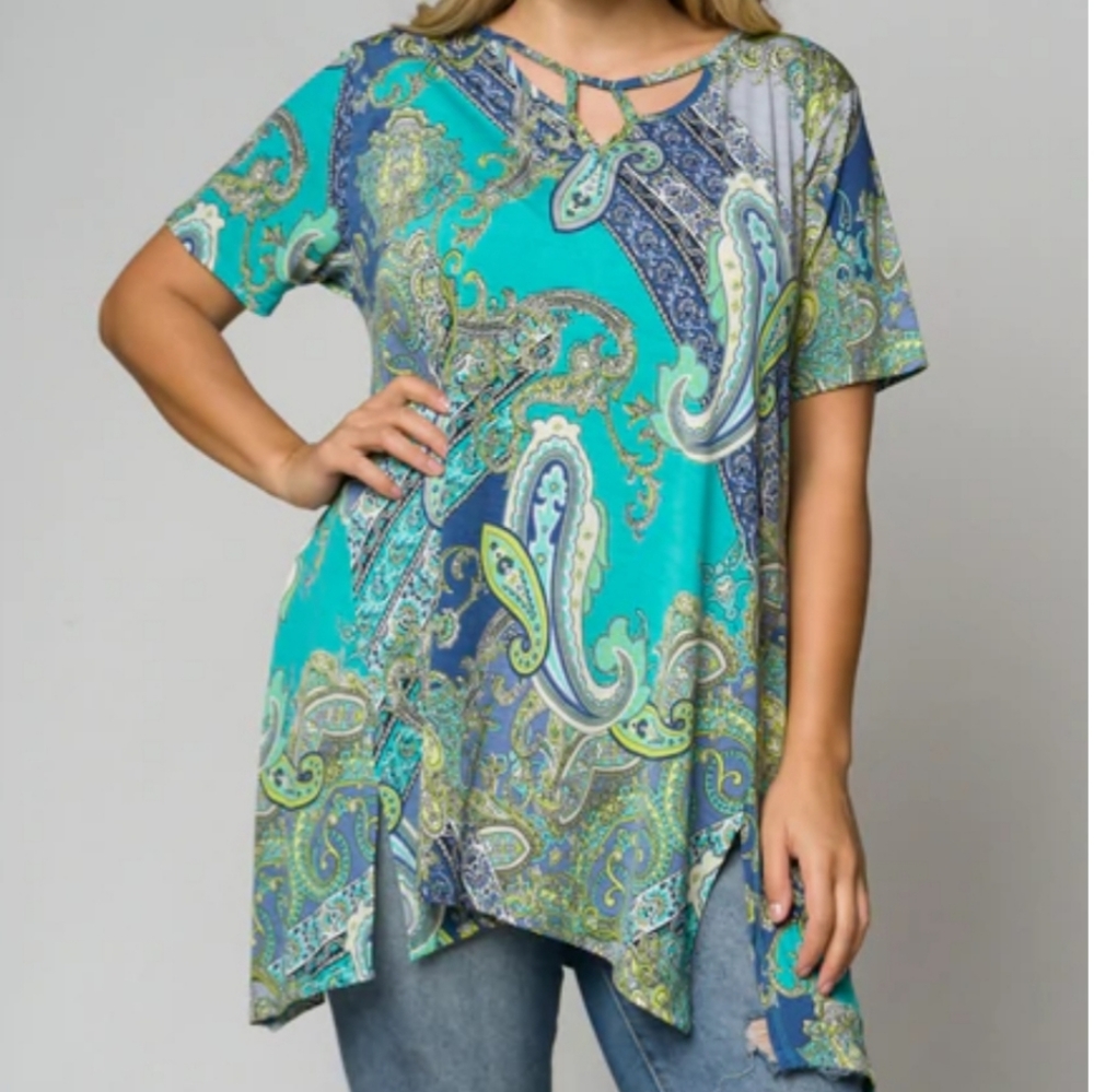 Paisley Blues & Greens with decorative neckline - Picture 2 of 3